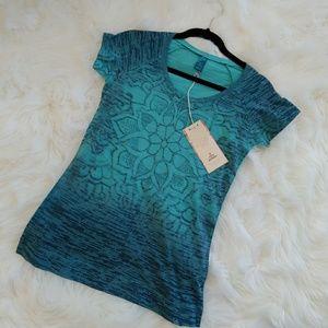 NWT Prana Goddess Tee small teal blue